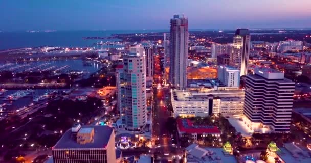 Aerial Dusk Video Waterfront Downtown Petersburg Florida — Vídeo de Stock