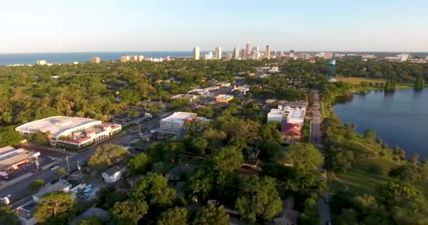 Aerial Dolly Video Downtown Petersburg Crescent Lake — Stock videók