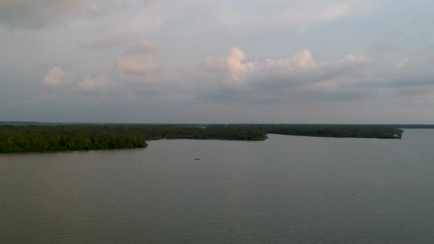 Beautiful Aerial Shot Backwater Canal Sunset Coconut Trees Water Transportation — Video Stock