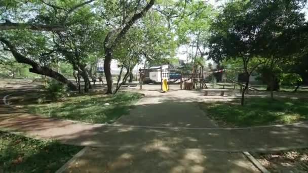 Dolly Shot Damaged Kids Park Carrizal Giron Santander — ストック動画