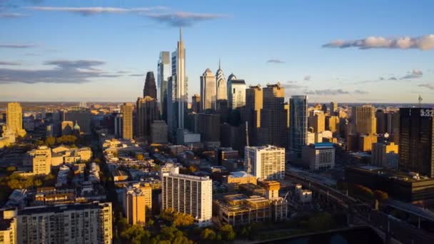 Aerial Timelapse Rotating View Philadelphia Skyline Warm Sunset Showcasing Tall — стоковое видео