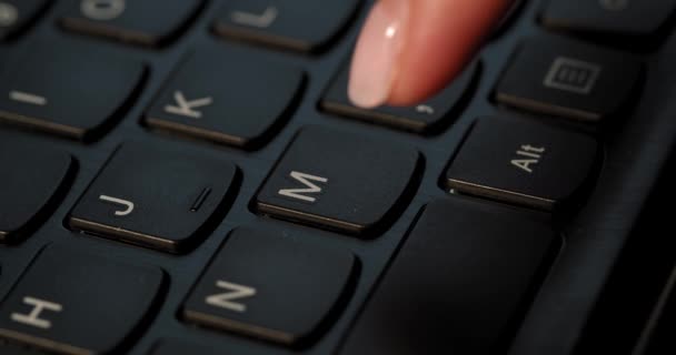 Pushing Button Black Keyboard English Letters Macro Lens Slow — 图库视频影像