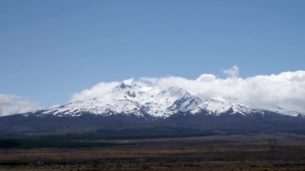 Time Lapse Mount Ruapehu Cutting Clouds New Zealand — Stockvideo