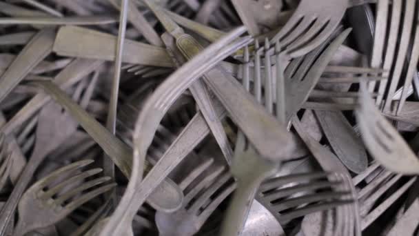 Pile Aged Tarnished Forks Mixed Design Old Collectible Flatware — Vídeo de Stock