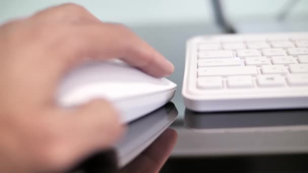 Left Handed Computer User Left Hand Holds Mouse Working Typing — Vídeos de Stock