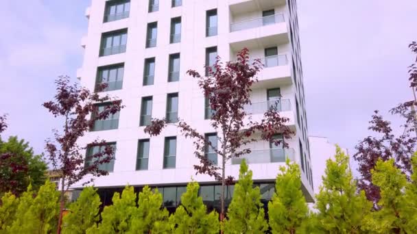 Nieuwe Moderne Appartementen Gebouw Onroerend Goed Achtergrond — Stockvideo