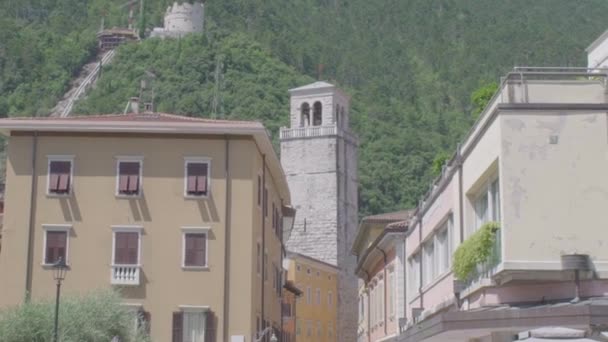 Long Distance Shot Old Belfry Center Riva Del Garda North — Vídeo de Stock