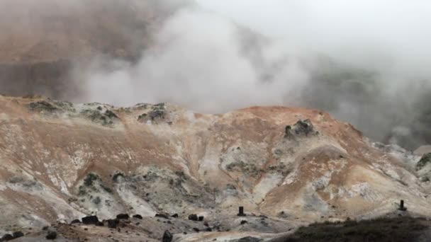 Kalmerend Adembenemend Uitzicht Bergtop Mist Achter Rocky Snowy Mountain Jigokudani — Stockvideo