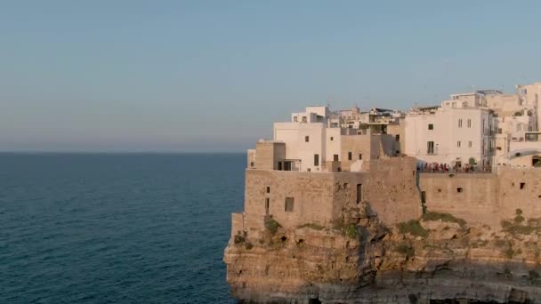 Beautiful Drone Aerial Shot Golden Hour Polignano Mare Showing City — ストック動画