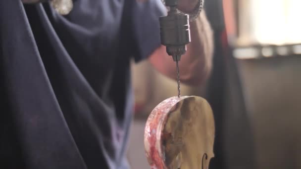 Taladros Luthier Cuerpo Del Violín Creación Instrumentos Música Clásica Hechos — Vídeos de Stock