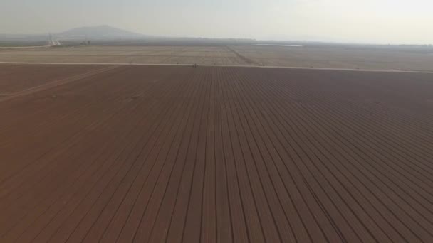 Large Tracts Farmland Aerial Landscape Farmer Using Tractor Seeding — Vídeo de stock