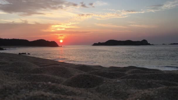 Stunning Sunrise Sunset Pacific Ocean Huatulco Bay Beach — Vídeos de Stock