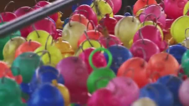Close Shot Rubber Duck Fishing Game Loads Different Colores Funfair — 비디오