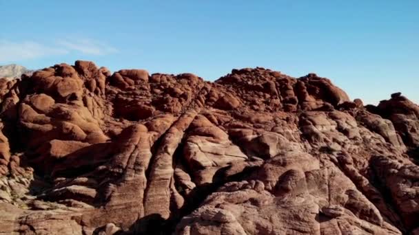 Aerial Shot Climbing Sandstone Mountains Red Rock Canyon Park Nevada — Vídeos de Stock