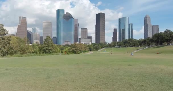 Low Angle Drone View Downtown Houston Skyline — Stok video