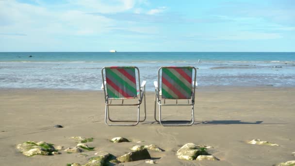 Shot Two Empty Chairs Beach Normandy Blue Sky Low Tide — 图库视频影像