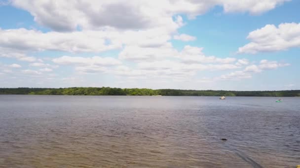 Aerial Rising Shot Watchaug Pond Burlingame State Park Charlestown — стоковое видео