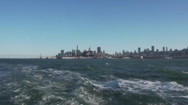 San Francisco Bay California View City Downtown Waterfront Moving Ferry — Stock Video