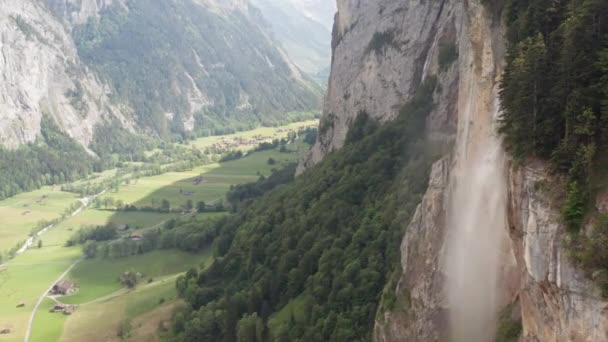 Flying Waterfall Streaming High Mountainside — Stockvideo