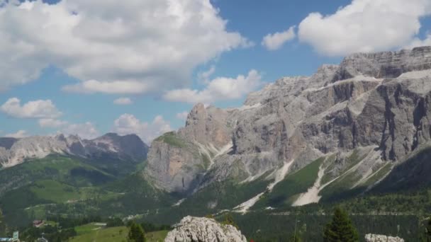 Serene Panorama Majestic Dolomites Valley Val Gardena Sunny Summer Day — Wideo stockowe