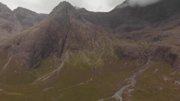 Drone Panoramic Right Movement Shot Fairy Pools Landscape Green Grass — Vídeo de Stock