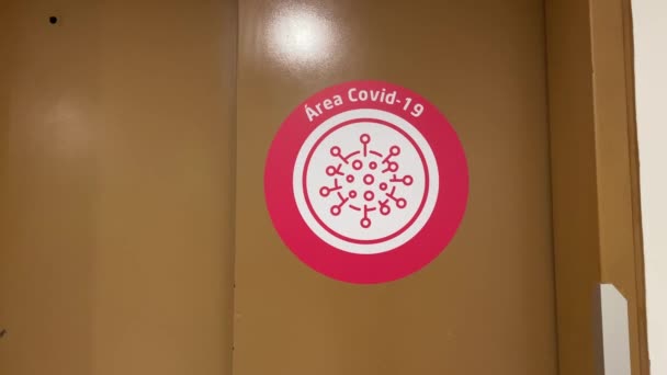 Covid Area Red Warning Sticker Close Elevator Door Clinic Hospital — 图库视频影像