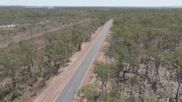 Aerial Moving Drone Shot Highway Moving Railway Northern Territory Australian — Vídeo de Stock