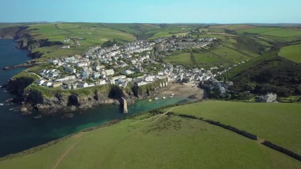 Scenic View Port Isaac Lush Green Fields Atlantic Coast Cornwall — Stok video