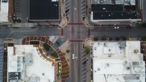 Neobydlené Ulice Downtown City Prázdné Kvůli Covid Letecké Stropní Drone — Stock video