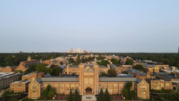 Prestigious American Danforth College Campus Washington University Aerial Drone View — Stock videók