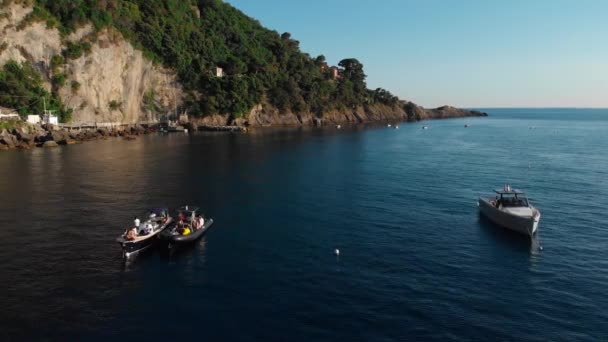 Aerial Footage Slow Movement Boats Punta Chiappa Portofino Italy Camera — Stockvideo