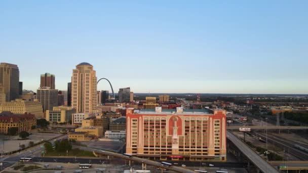 Midwest American City Saint Louis Missouri Downtown District Aerial Drone — Wideo stockowe