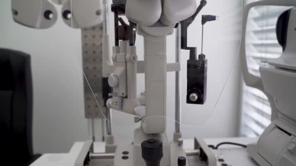 Jib Slit Lamp Optometrist Office — 图库视频影像