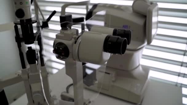 Доллі Щілинної Лампи Авторефракторного Пристрою Вимірювання Очей Кабінеті Лікарів — стокове відео