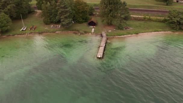 Létání Jezera Krásné Staré Budovy Švýcarsku — Stock video