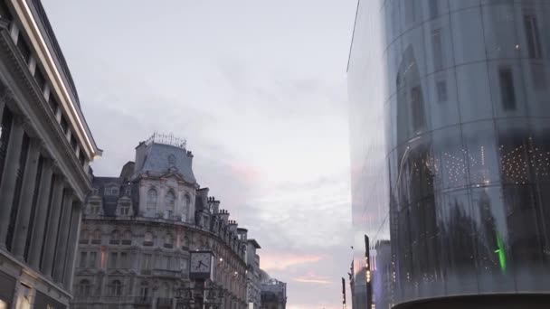 Old Modern Beautiful Buildings Street London City Centre Evening Time — Stockvideo
