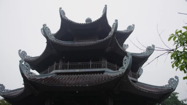 Ancient Temple Tower Roof Exterior Spiritual Complex Trang Bai Dinh — ストック動画