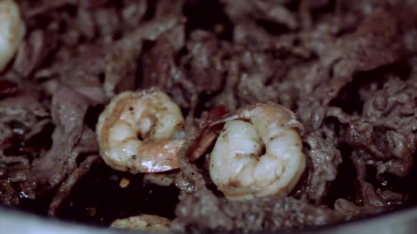 Sizzling Shrimp Steak Cooking Stove Pan Dinner — Stockvideo