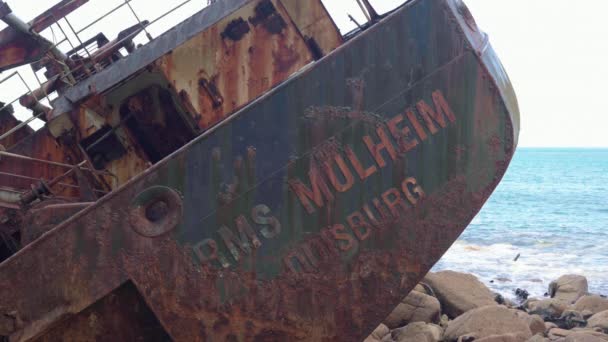 Abandoned Wrecked Rms Mulheim Cargo Ship Rocky Coastline Lands End — Stok video