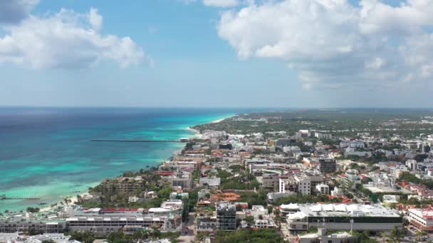Caribbean City Aerial Shot High Altitude Lateral Tracking Heading Inland — Wideo stockowe