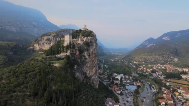 Vista Aérea Castelo Arco Riva Del Garda Itália Velha Fortaleza — Vídeo de Stock