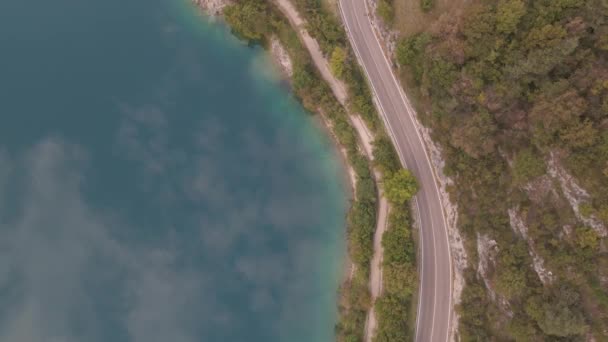 Художній Знімок Пташиного Погляду Небесне Відображення Яскраво Чистому Озері Ладро — стокове відео