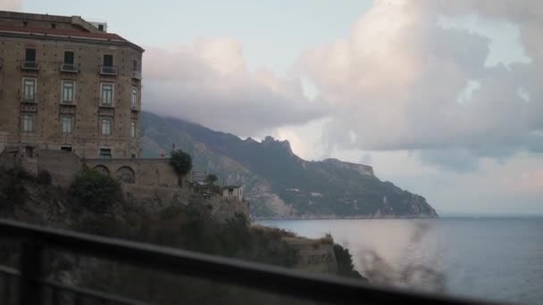 Amalfi Italy Slow Motion Picturesque City Buildings Mediterranean Sea View — Vídeo de Stock