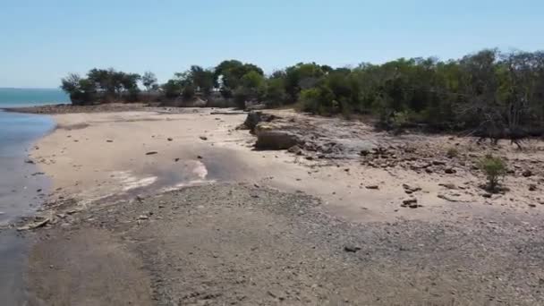 Moving Drone Shot East Point Reserve Beach Darwin Northern Territory — Stockvideo