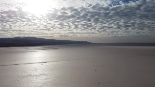 Flying Pink Salt Lake Anatolia Turkey Tuz Lake — Vídeos de Stock