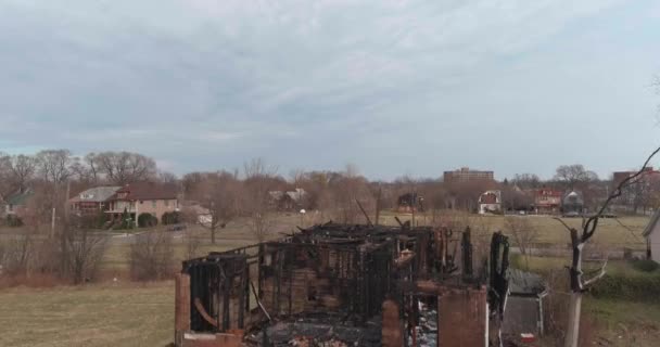 Drone View Dilapidated House Detroit Neighborhood Video Filmed Best Image — Vídeo de stock