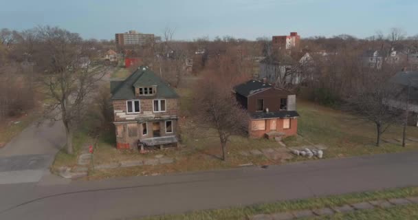 Aerial View Dilapidated House Neighborhood City Detroit Michigan Video Filmed — Stock video