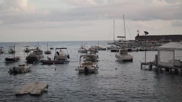 Amalfi Coast Boats Small Quiet Mediterranean Port Seaside Idyllic Marina — Stock Video