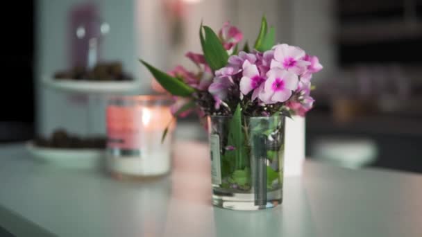 Flowers Table Coffee Shop Together Scented Candle Chocolate Munich Germany — Video