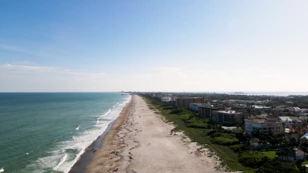 Cocoa Beach Atlantic Ocean Coastline Florida Aerial Copy Space — Vídeo de Stock
